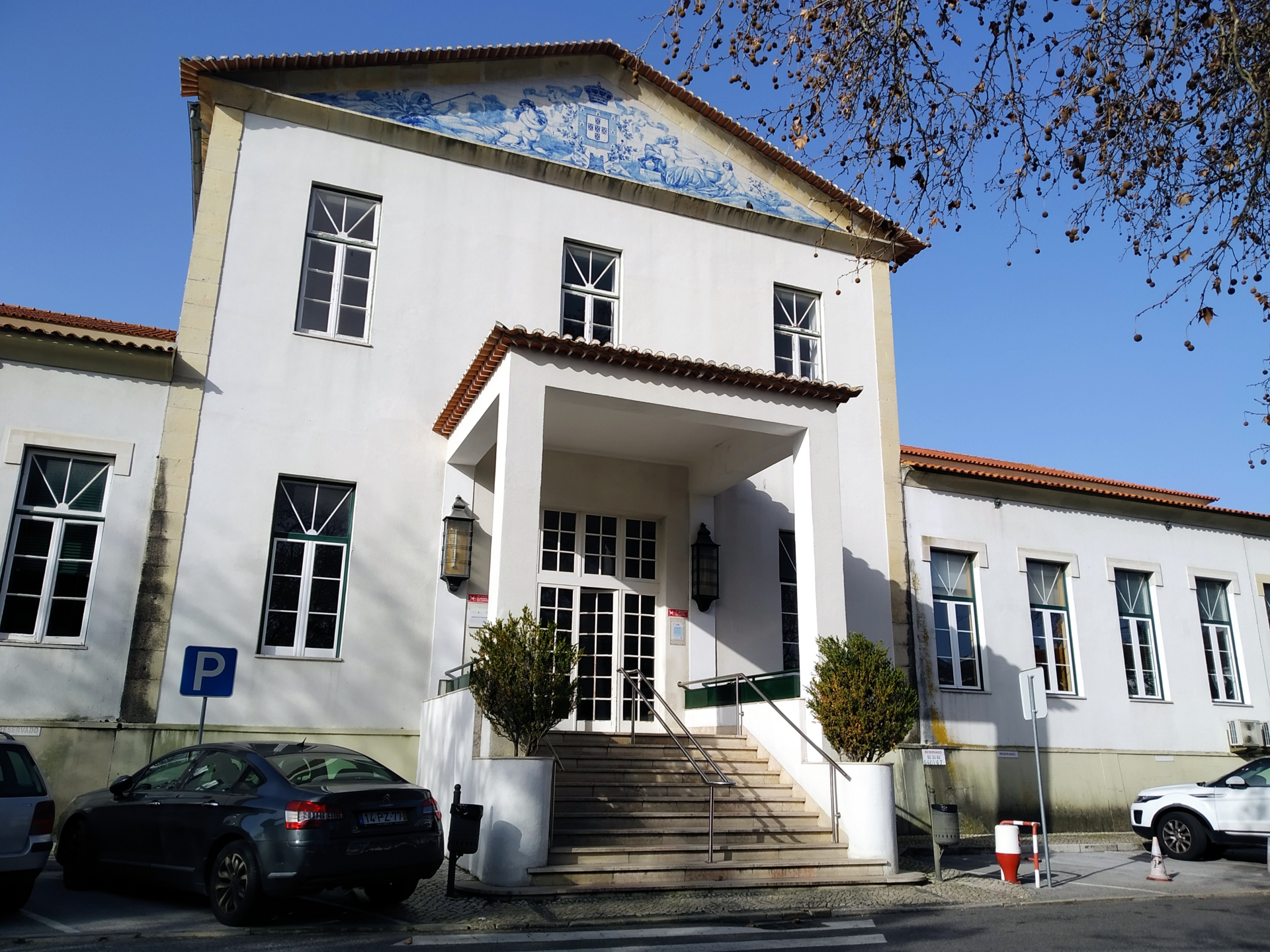 Imagem de referência de Hospital Pulido Valente, descrito nos dados abertos como hospital público em Lisboa, Portugal