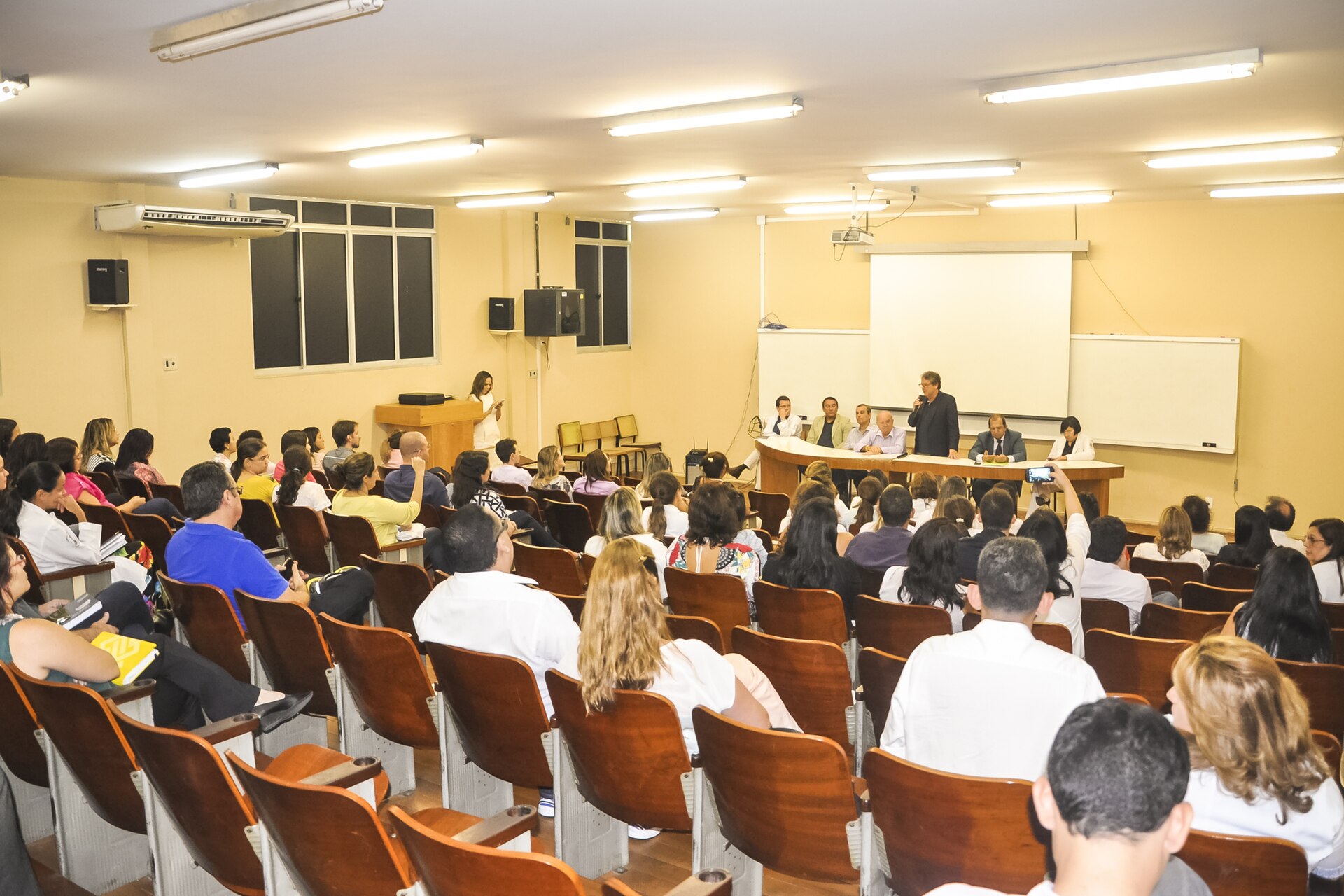 Imagem de referência relacionada a Hospital Universitário Walter Cantídio, item descrito como registro de referência sobre Hospital Universitário Walter Cantídio, organizado a partir de dados estruturados abertos