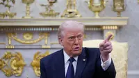 Ancaman Donald Trump Jika The Fed Tak Pangkas Suku Bunga