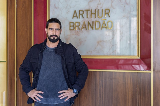 Resumo da novela 'Quem Ama Cuida': Adriana flagra Pilar com Zeni, e exumação do corpo de Arthur é autorizada