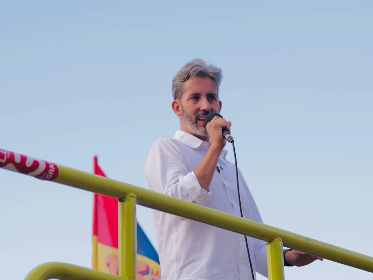 Grass promete construir 100 creches no DF e ampliar benefícios sociais