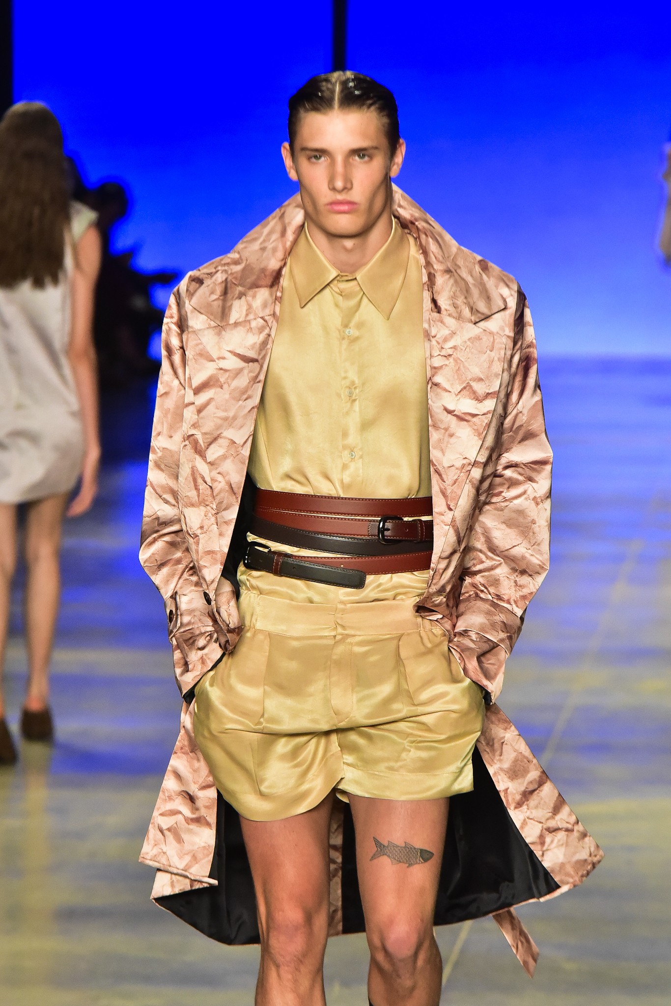 Ao lado de Francisco e Rodrigo Hilbert, Fernanda Lima baba por João em desfile do SPFW: 'Muito orgulhosa'