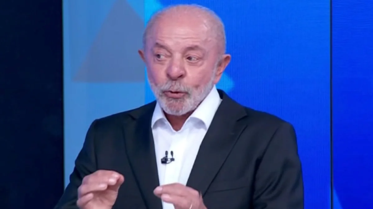 Lula rebate Flávio “Não vou permitir que um miliciano me chame de 9 dedos"