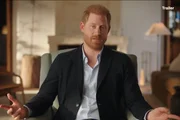 Príncipe Harry fala em “luto familiar” e quer reconciliação com pai e irmão
