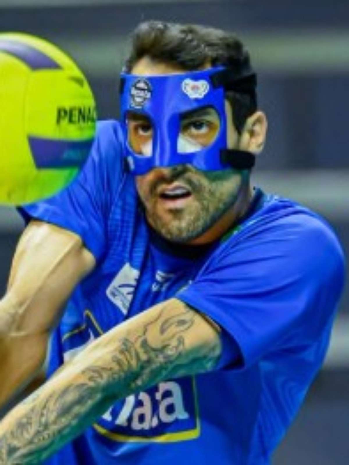 Douglas Souza disputa final com máscara e pontos no nariz: “Foi difícil”