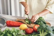 Bolo formigueiro rápido e fofinho feito no liquidificador