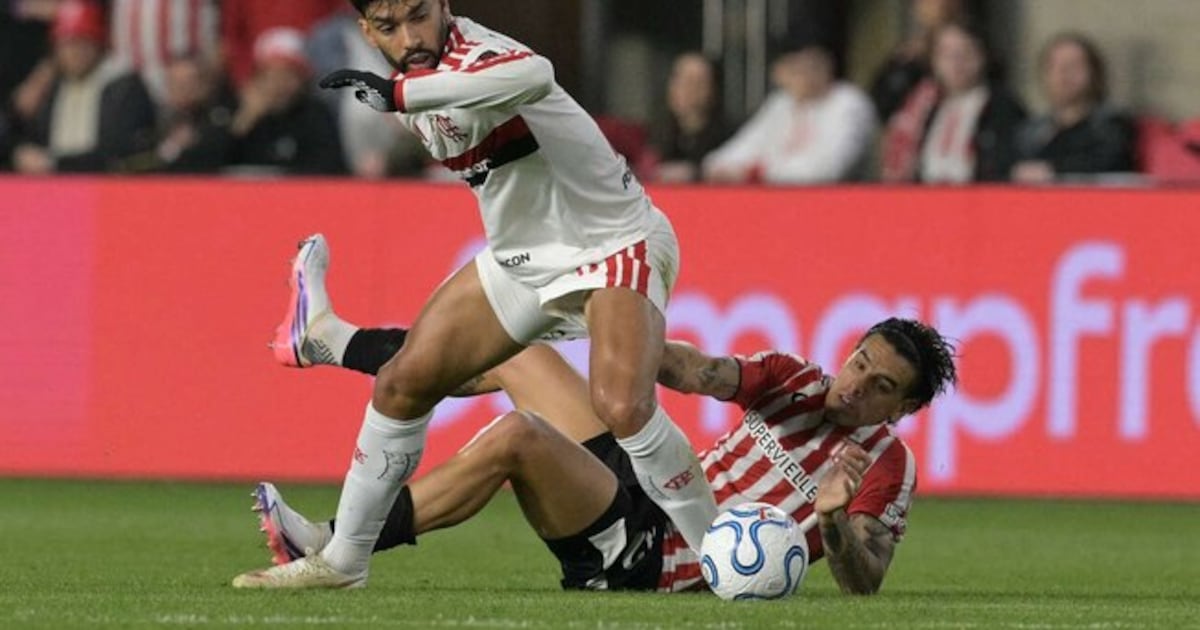 Estudiantes 19 arremates a gol. Flamengo, defensivo, lento? Cinco. Paquetá escapa de expulsão.‘Foi o juiz que não no deixou jogar’, tentou justificar Jardim