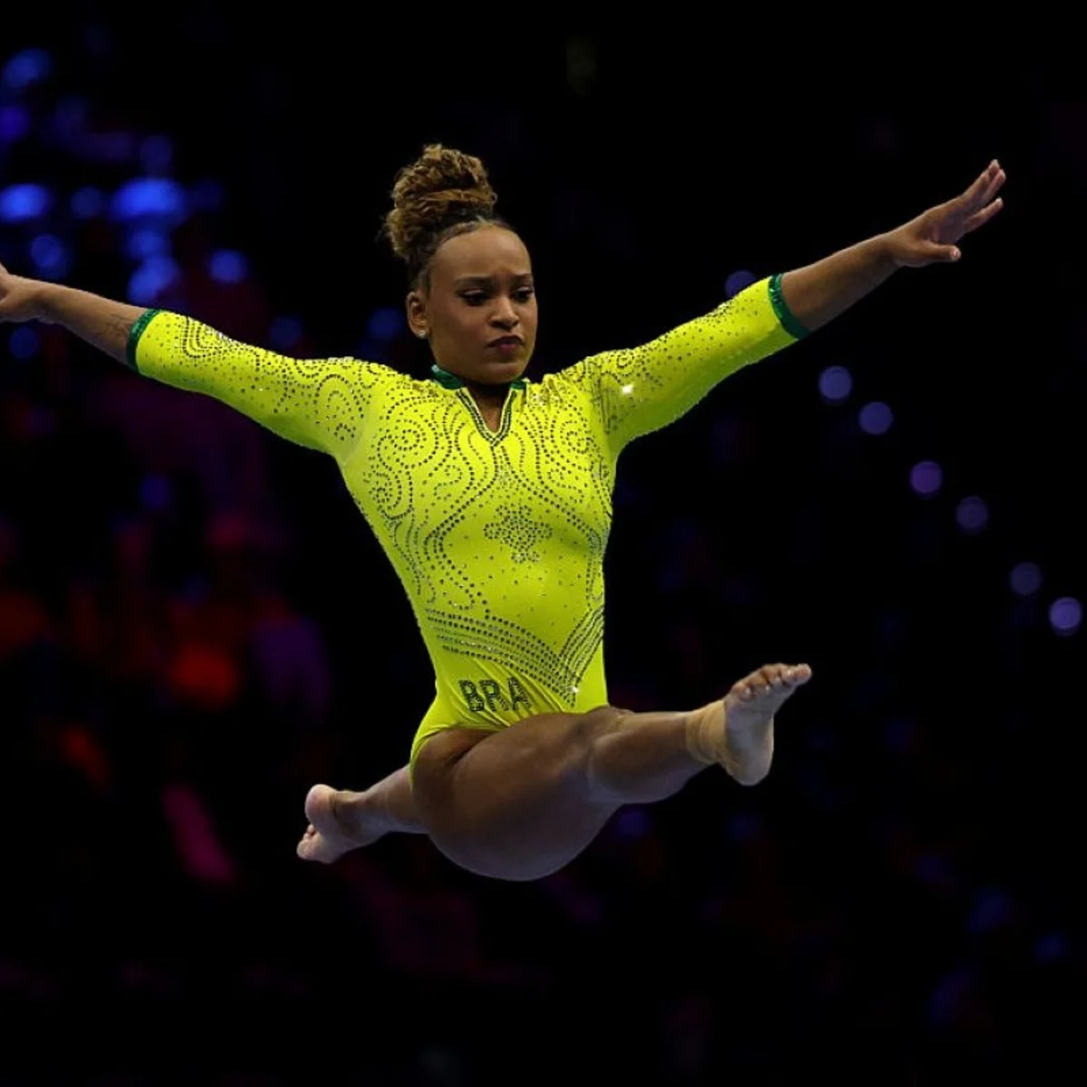 Mundial: Flávia e Rebeca brilham, e Brasil se aproxima da final por equipes