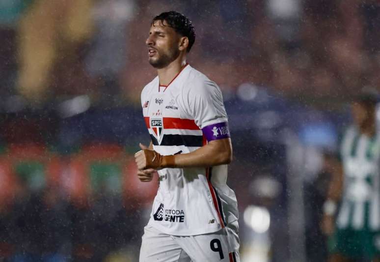 Calleri entra na lista dos 20 maiores artilheiros do São Paulo